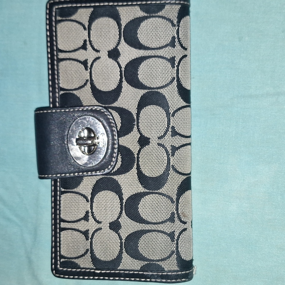 Chic Black And Gray Patterned Wallet - image 1